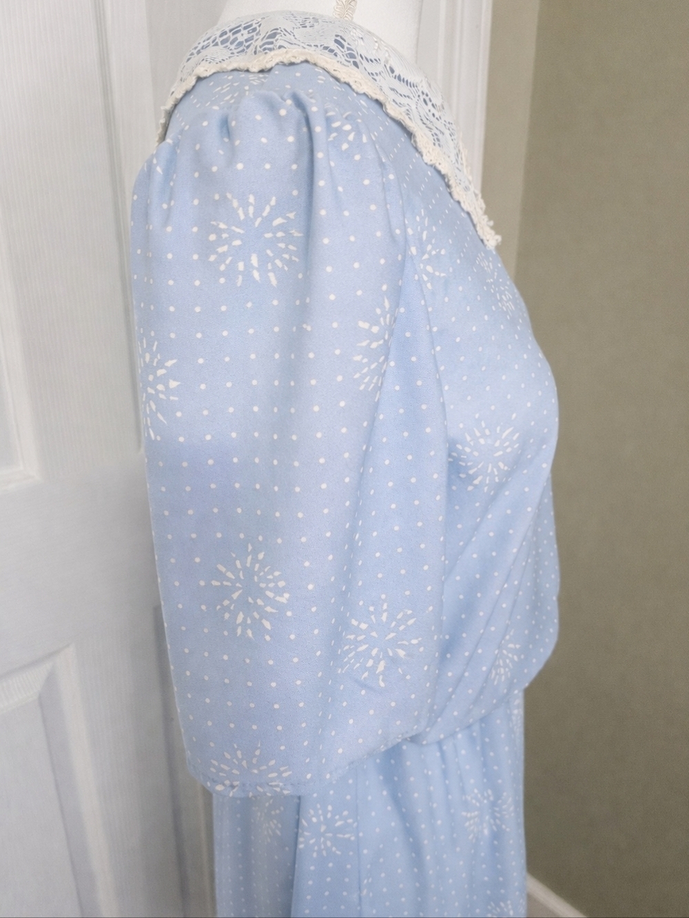 Vintage 1970s Blue Lace Collar Dress | Size 15–16 | Made in USA | Grandmacore - Picture 4 of 9